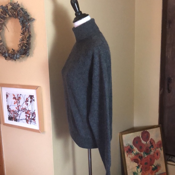 Vintage SADDLES Size Medium Cashmere Turtleneck Deep Gray Mongolia Made Soft - Picture 7 of 16
